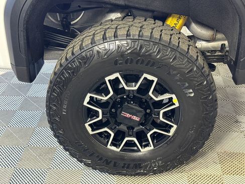 New 2026 GMC Sierra 2500 AT4X image 17
