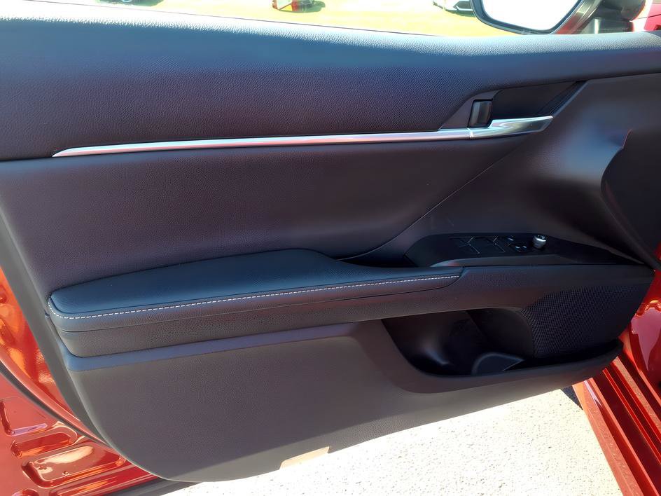 Used 2023 Toyota Camry XSE FWD image 16