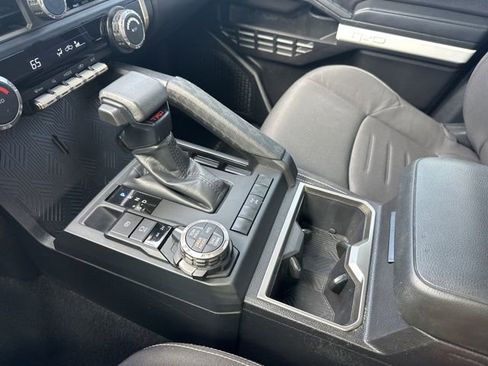 Used 2024 Toyota Tacoma TRD Off-Road image 21