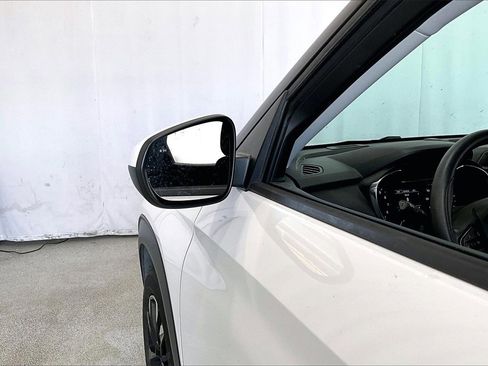 Used 2021 Chevrolet TrailBlazer LT w/ Convenience Package image 10
