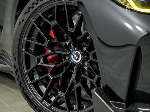 Used 2023 BMW M4 CSL RWD image 3