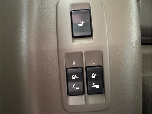 Used 2010 Lexus GX 460 image 29