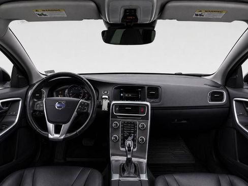 Used 2016 Volvo V60 T5 Cross Country AWD/4WD image 23
