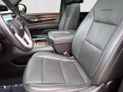Used 2021 GMC Yukon Denali w/ Denali Ultimate Package AWD/4WD image 15