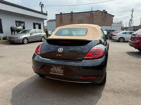 Used 2017 Volkswagen Beetle 1.8T S FWD image 8