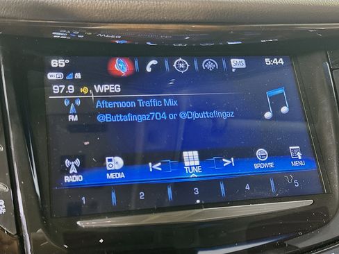 Used 2017 Cadillac Escalade Luxury image 21