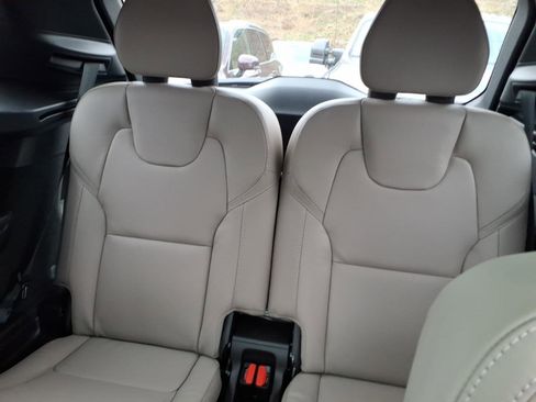 New 2026 Volvo XC90 T8 Ultra w/ Protection Package Premier AWD/4WD image 8