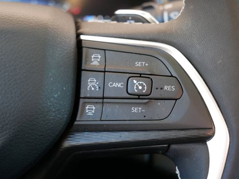 Used 2023 Jeep Grand Cherokee L Laredo w/ Luxury Tech Group I image 29