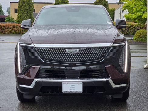 Used 2025 Cadillac Escalade IQ Luxury 2 AWD/4WD image 12
