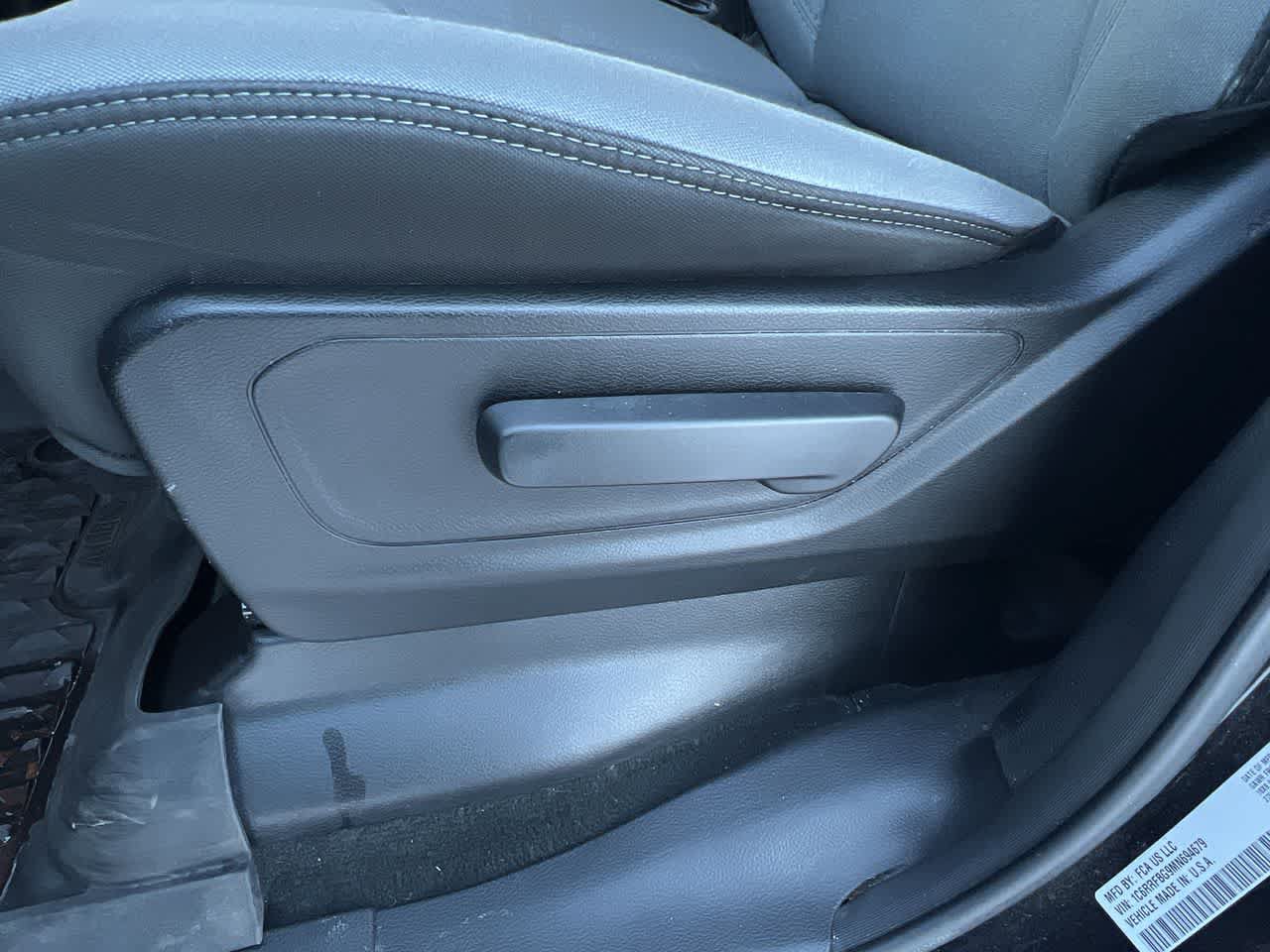 Used 2021 RAM 1500 Big Horn AWD/4WD image 12
