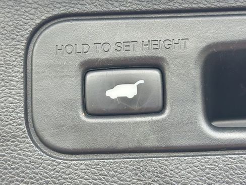 Used 2018 Honda Odyssey Elite image 18