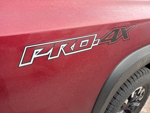 Used 2024 Nissan Frontier PRO-4X w/ Pro Convenience Package image 5