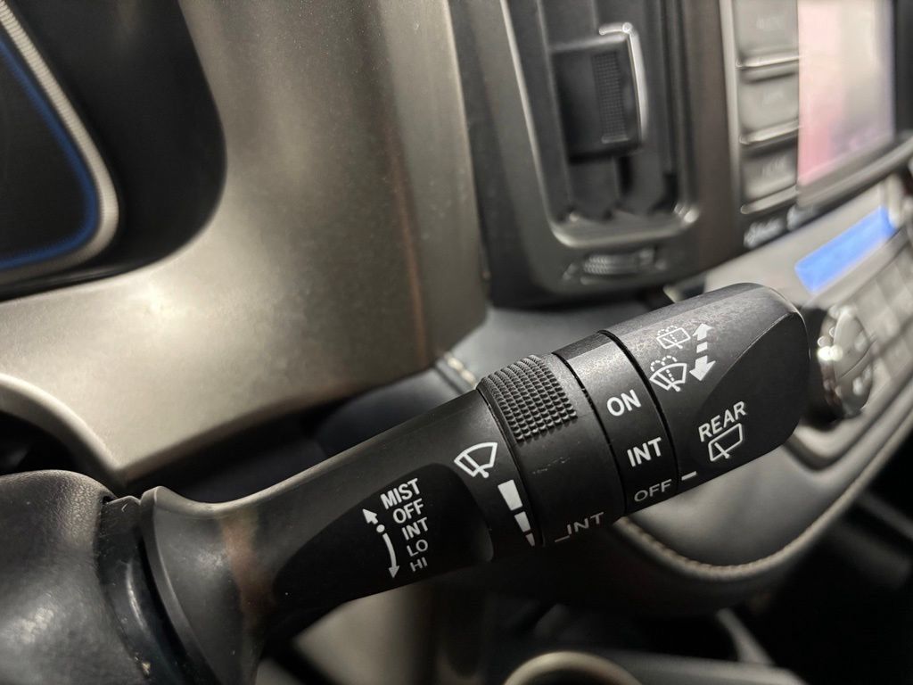 Used 2015 Toyota RAV4 Limited w/ Technology Package AWD/4WD image 22
