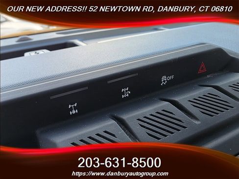 Used 2022 Ford Bronco Black Diamond AWD/4WD image 5