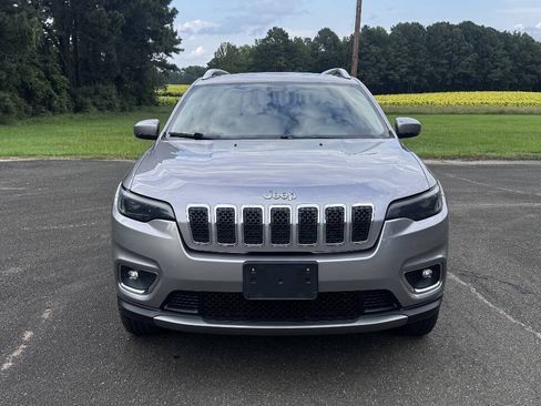 Used 2019 Jeep Cherokee Limited AWD/4WD image 3