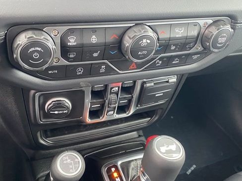 New 2026 Jeep Wrangler Unlimited Sahara AWD/4WD image 22