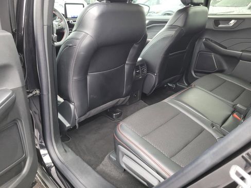 Used 2025 Ford Escape ST-Line image 14