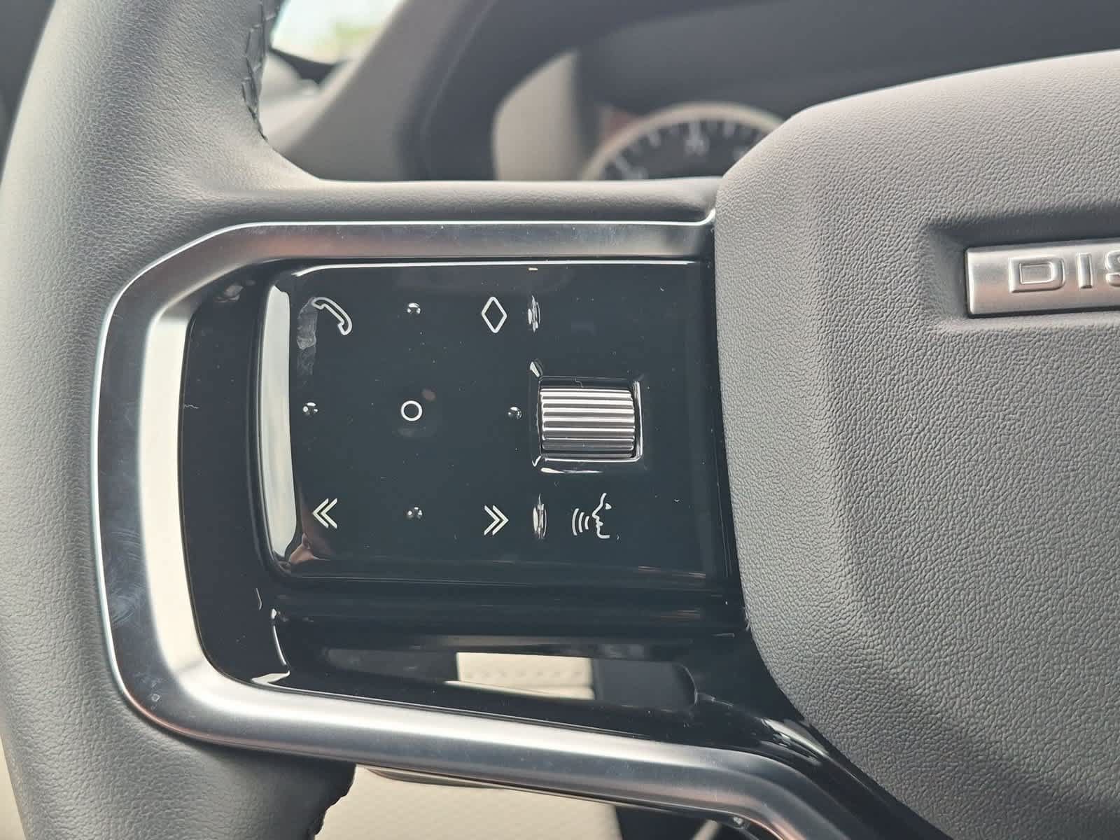 Certified 2023 Land Rover Discovery Sport SE R-Dynamic AWD/4WD image 25