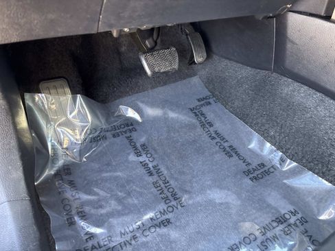 Used 2013 Toyota RAV4 Limited image 16