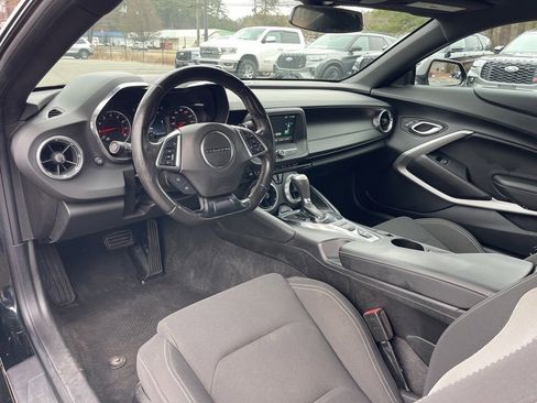 Used 2018 Chevrolet Camaro LT w/ RS Package image 8