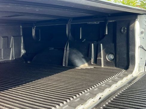 Used 2017 Chevrolet Silverado 1500 LT w/ All Star Edition AWD/4WD image 9