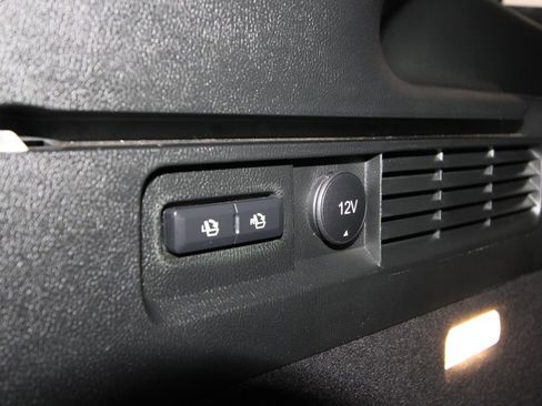 Used 2023 Lincoln Nautilus FWD image 40