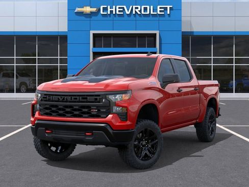 New 2026 Chevrolet Silverado 1500 Custom Trail Boss w/ LPO, Dark Essentials Package AWD/4WD image 6