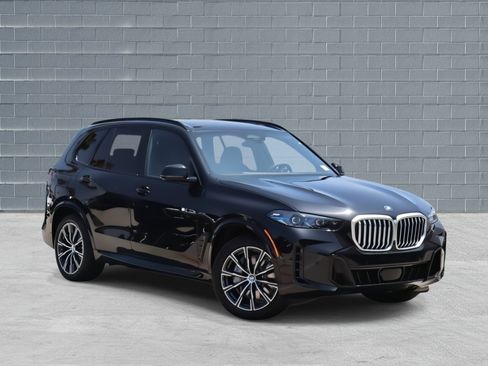 Used 2026 BMW X5 xDrive50e w/ M Sport Package image 1