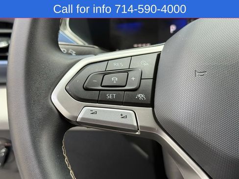 Used 2023 Volkswagen Taos SE FWD image 19