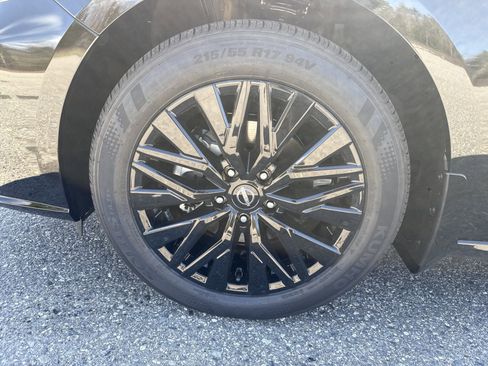 New 2026 Nissan Altima 2.5 SV AWD/4WD image 11