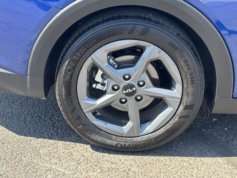 Certified 2025 Kia K4 FWD image 7