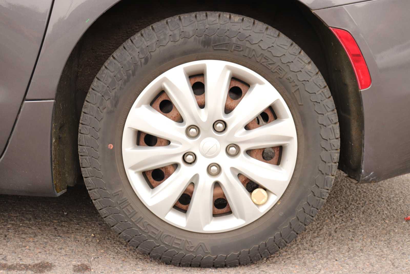 Used 2019 Chrysler Pacifica L FWD image 9