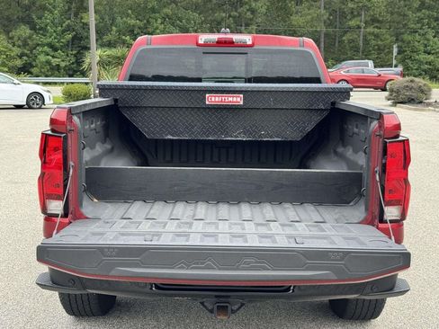 Used 2025 Chevrolet Colorado Trail Boss AWD/4WD image 17