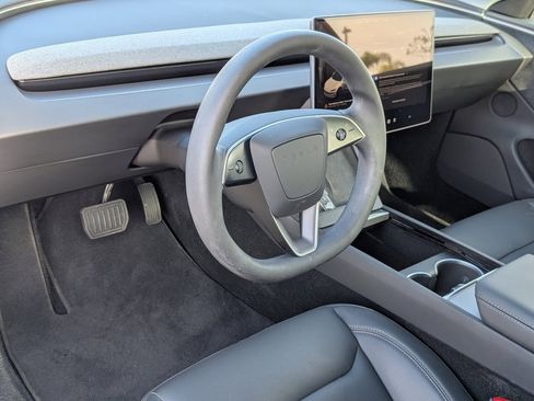 Used 2025 Tesla Model 3 Long Range image 14