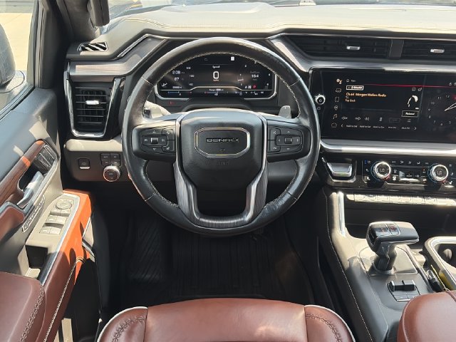 Used 2023 GMC Sierra 1500 Denali Ultimate AWD/4WD image 14