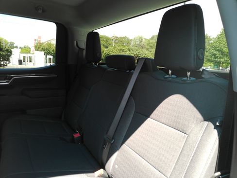 Used 2026 Chevrolet Silverado 1500 LT AWD/4WD image 14