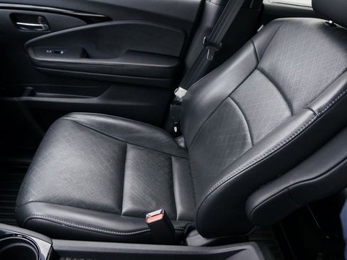 Certified 2020 Honda Passport Touring image 26