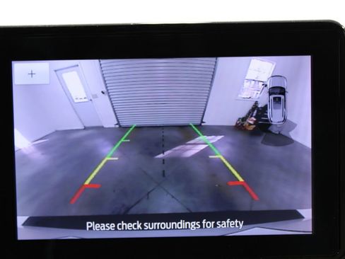 Used 2020 Ford Explorer XLT w/ Equipment Group 202A image 32