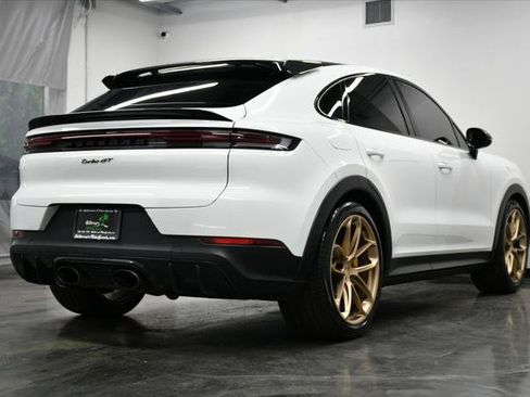Used 2024 Porsche Cayenne Turbo GT AWD/4WD image 24