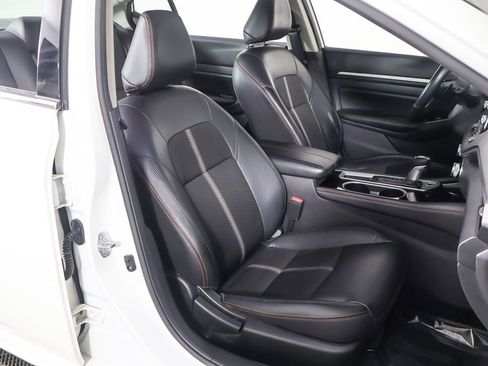 Used 2024 Nissan Altima 2.5 SR FWD image 26