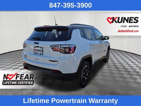 Used 2025 Jeep Compass Trailhawk AWD/4WD image 7