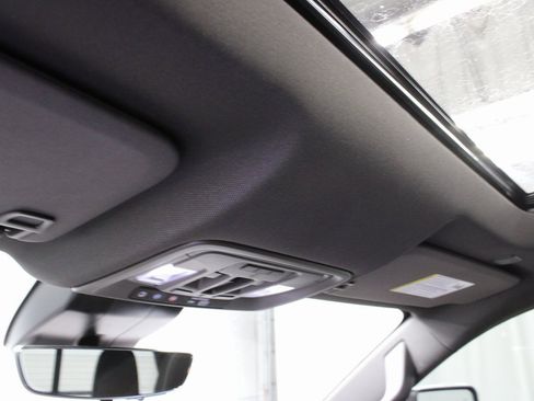 Used 2024 GMC Sierra 2500 Denali w/ Technology Package image 29