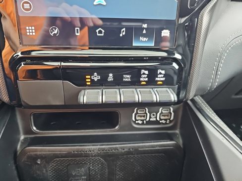 Used 2022 RAM 1500 Limited AWD/4WD image 18