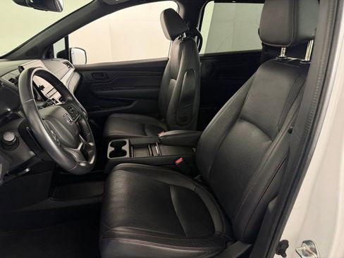 Used 2024 Honda Odyssey Sport image 21