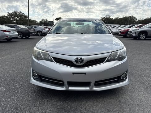 Used 2014 Toyota Camry SE image 8