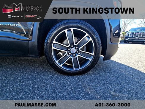 Used 2023 GMC Acadia SLT w/ Technology Package AWD/4WD image 8