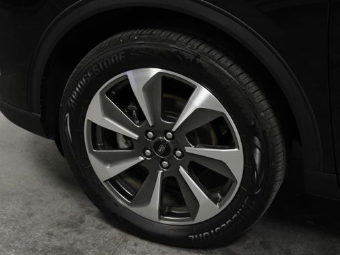 Used 2025 Ford Escape Platinum image 10