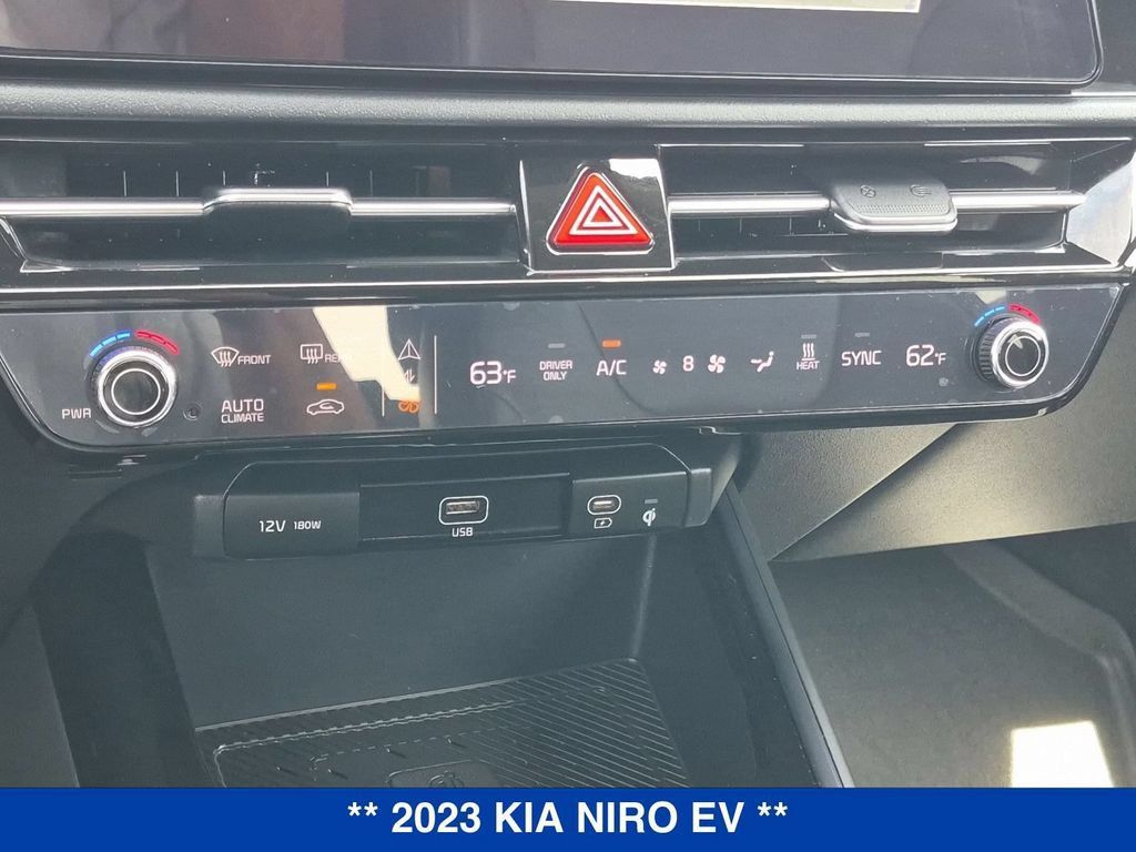 Used 2023 Kia Niro Wave w/ Wave Preserve Package FWD image 25