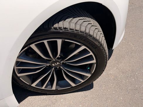 Used 2019 Kia Stinger Premium RWD image 17