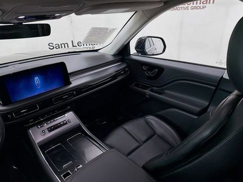 Used 2025 Lincoln Aviator AWD image 24